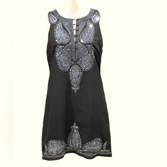 Free People Dresses & Skirts - Free People size 6 women’s sequins mini dress.